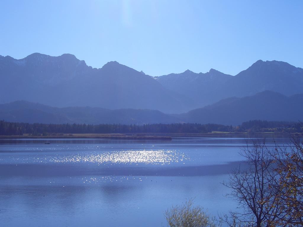 Gaestehaus Guggomos "Hopfen Am See" Füssen الغرفة الصورة